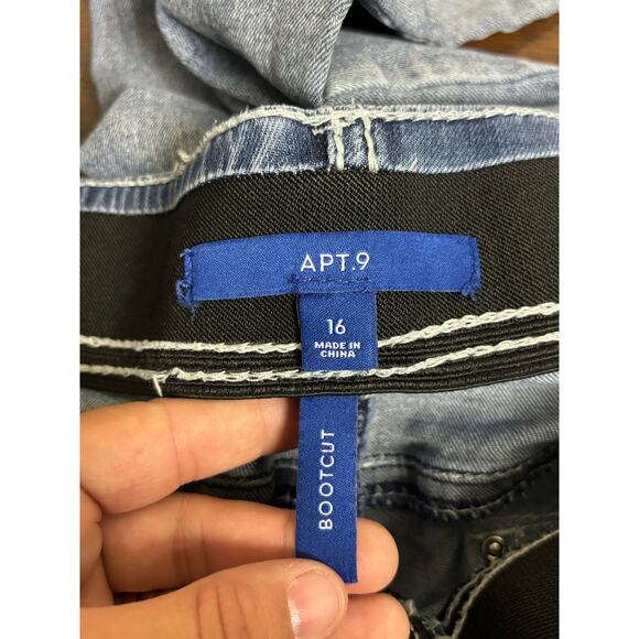 Apt. 9 Embellished Jeans Size 16 | Bootcut Denim with Jeweled Back Pockets - Picture 5 of 7